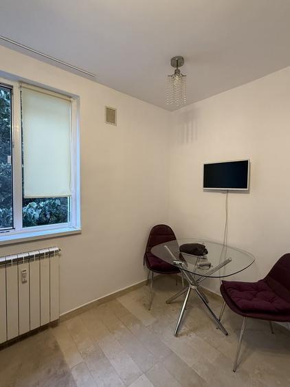 Apartament cu 3 camere decomandat în Domenii