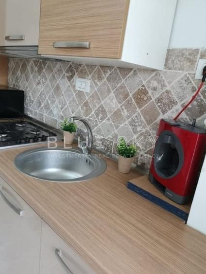 Apartament cu 2 camere decomandat, mobilat în Tomis Nord