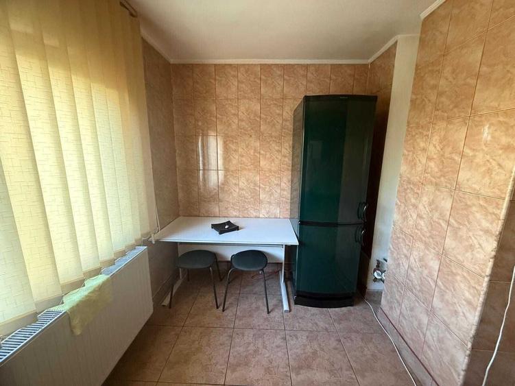Garsonieră decomandată, mobilată în Mihai Bravu