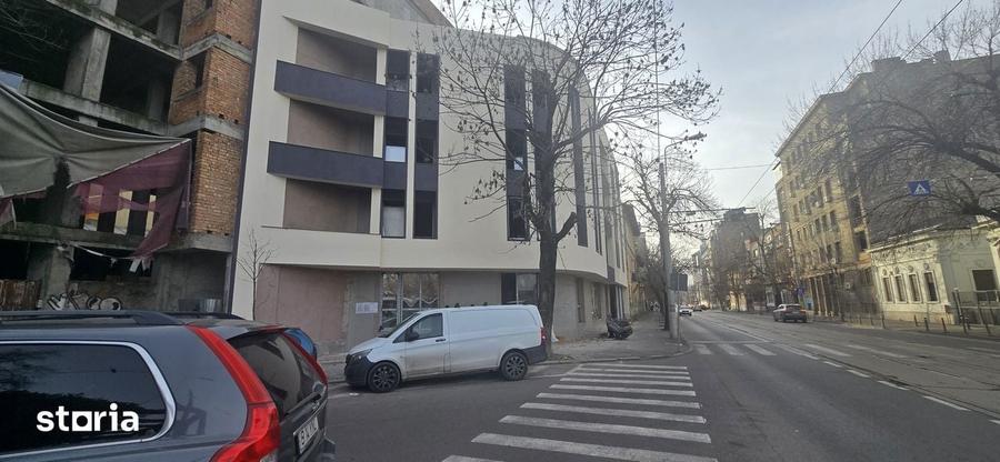 Spațiu comercial, de 570 mp, în Ferdinand