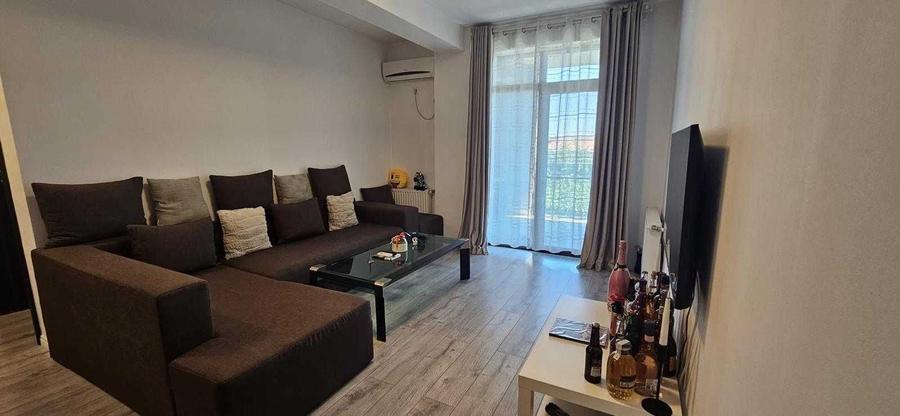 Apartament cu 2 camere semidecomandat în Dobroești