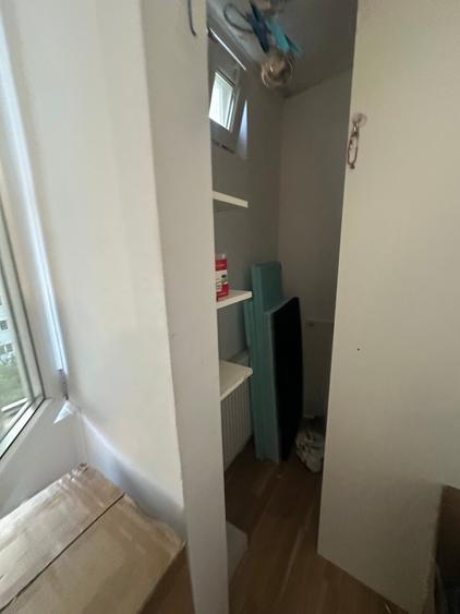 Apartament cu 3 camere semidecomandat în Iancului