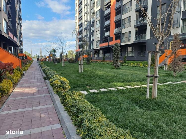 Apartament cu 3 camere decomandat în Energia