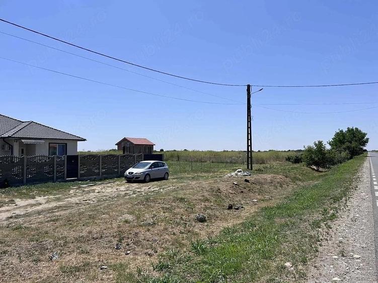 Teren de 400 mp, în Peciu Nou