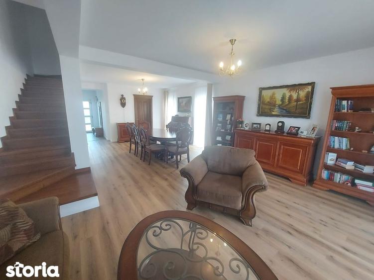 Casă cu 4 camere cu Teren 255 Mp în Central