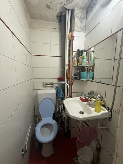 Apartament cu 2 camere nedecomandat, mobilat în P-ța Doina