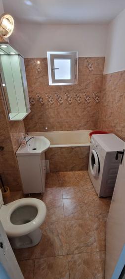 Apartament cu 2 camere decomandat în Tudor