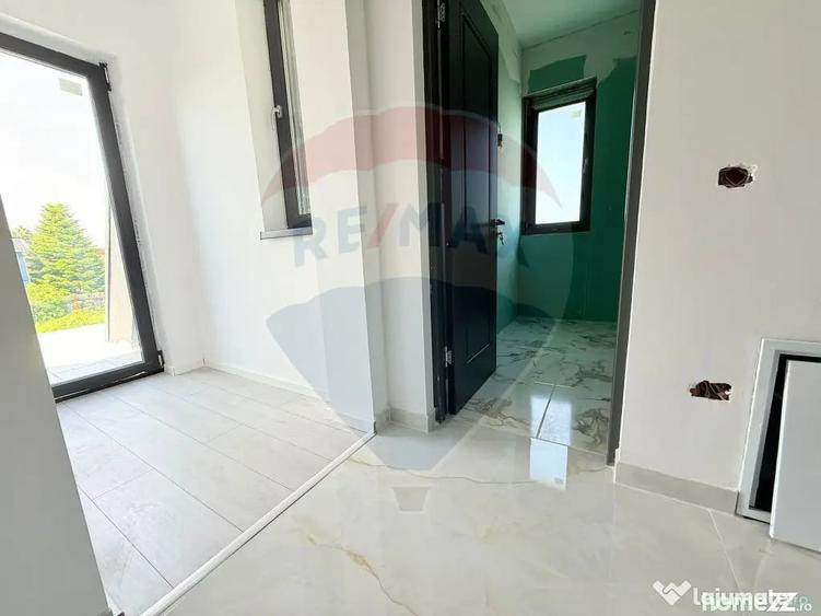 Casă cu 5 camere cu Teren 300 Mp în Cornetu