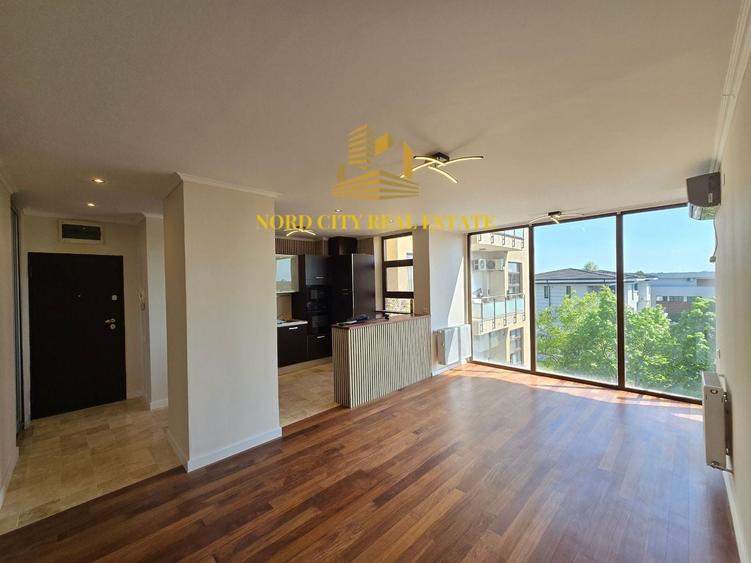 Apartament cu 3 camere semidecomandat în Exterior Vest