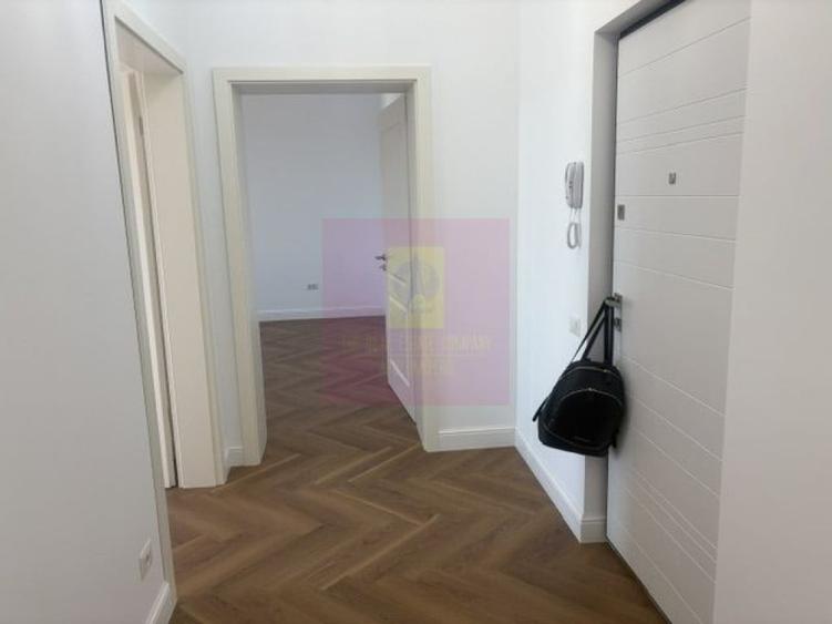 Apartament cu 2 camere decomandat în Drumul Sării