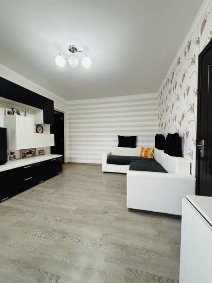 Apartament cu 2 camere semidecomandat, mobilat în Rogerius