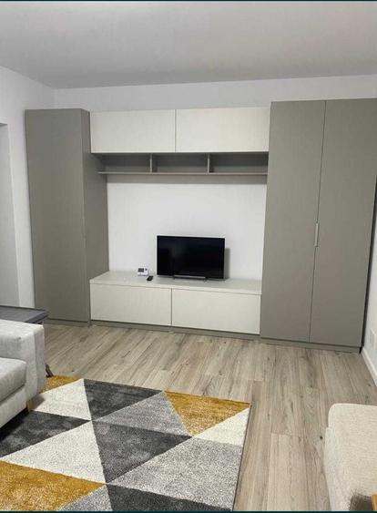 Apartament cu 2 camere semidecomandat în Tomis I