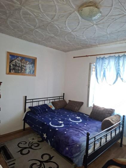 Casă cu 2 camere cu Teren 3300 Mp în Lugașu de Sus