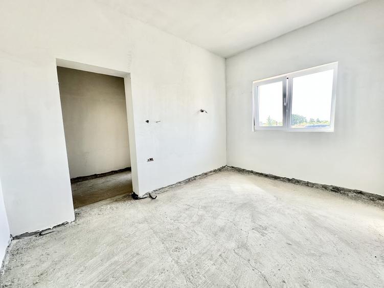 Duplex cu 3 camere cu Canalizare în Moșnița Veche