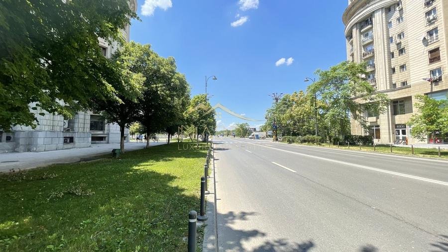 Spațiu comercial, de 155.28999328613 mp, în Națiunile Unite