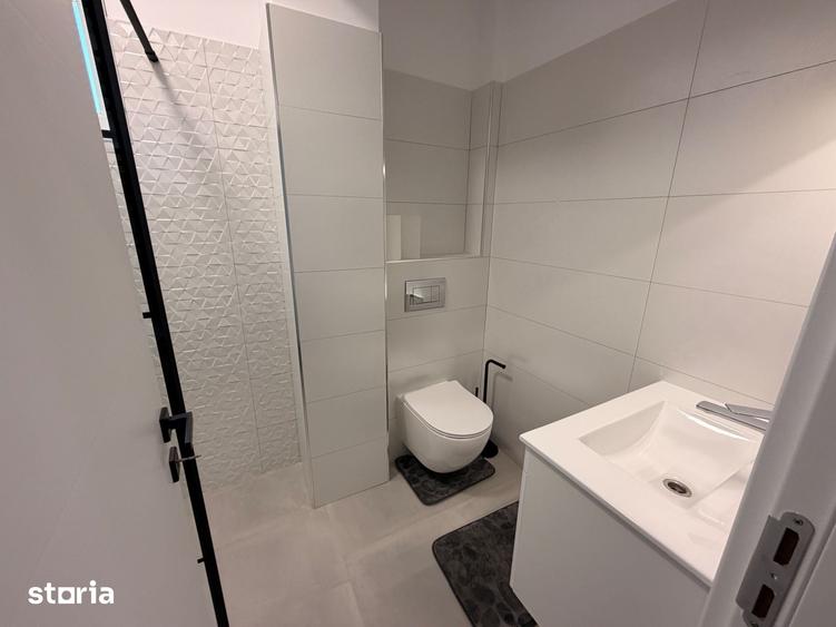 Apartament cu 3 camere decomandat în Berceni