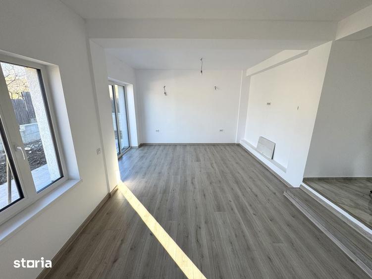 Casă cu 4 camere cu Teren 300 Mp în Bucium