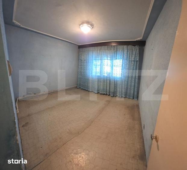Apartament cu 3 camere decomandat în Holboca