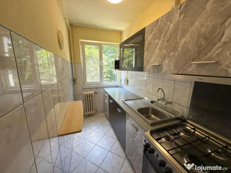 Apartament cu 2 camere semidecomandat în Malu Roșu