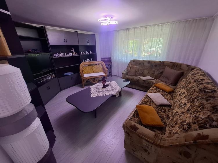 Duplex cu 6 camere cu Garaj în Aradul Nou