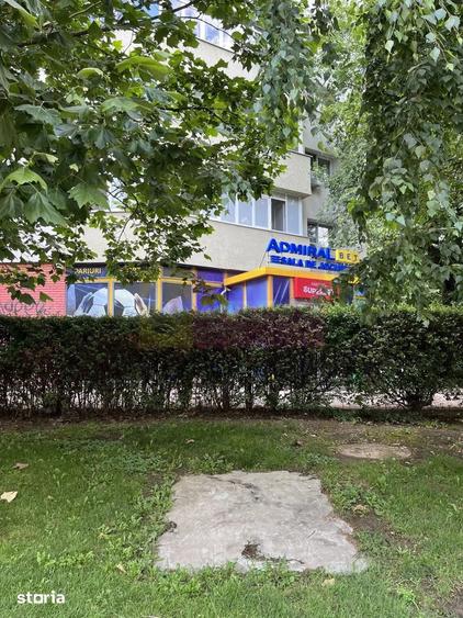 Spațiu comercial, de 140 mp, în Titan