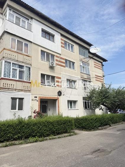 Apartament cu 3 camere decomandat în Nord