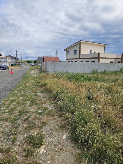 Teren de 1500 mp, în Valu lui Traian