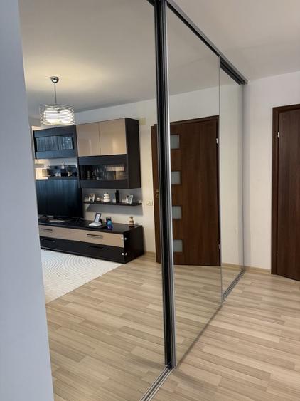 Apartament cu 2 camere semidecomandat în Tomis III