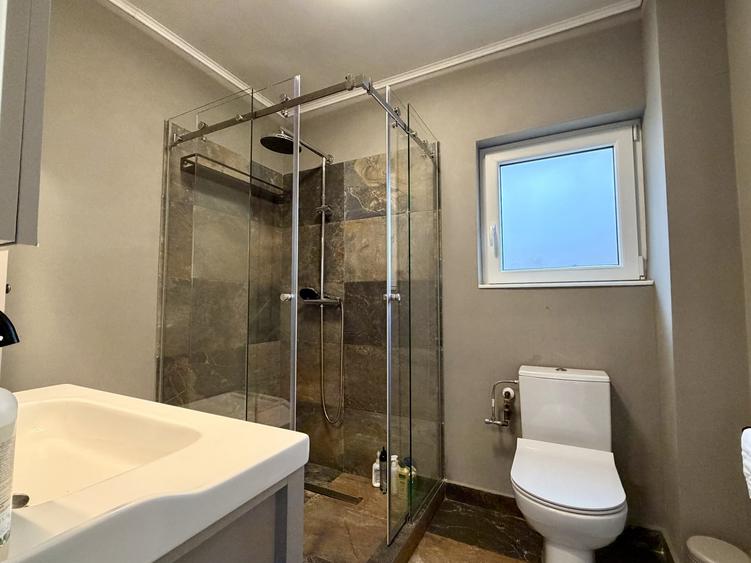Casă individuală cu 5 camere cu Canalizare în Feleacu