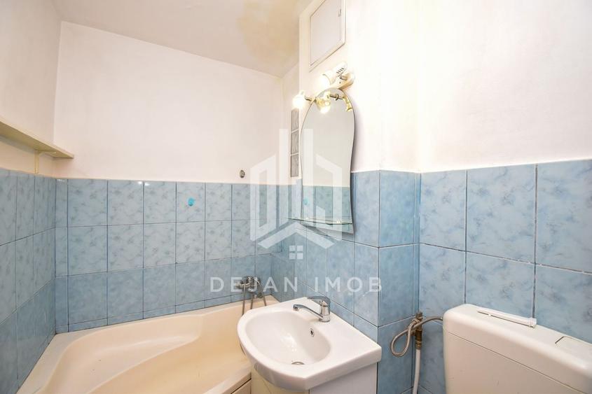Garsonieră decomandată în Central