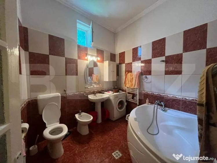 Casă cu 3 camere cu Teren 342 Mp în Central