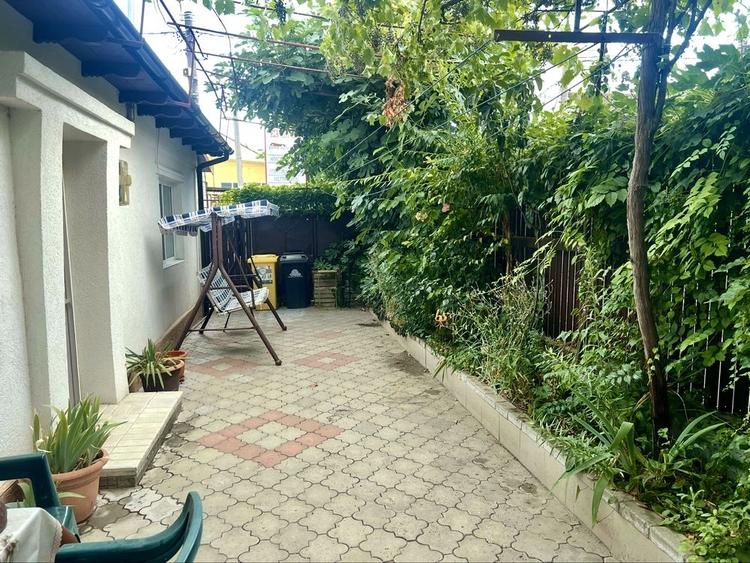 Casă cu 3 camere cu Canalizare în Coiciu