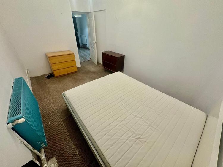 Apartament cu 2 camere decomandat, mobilat în Dacia