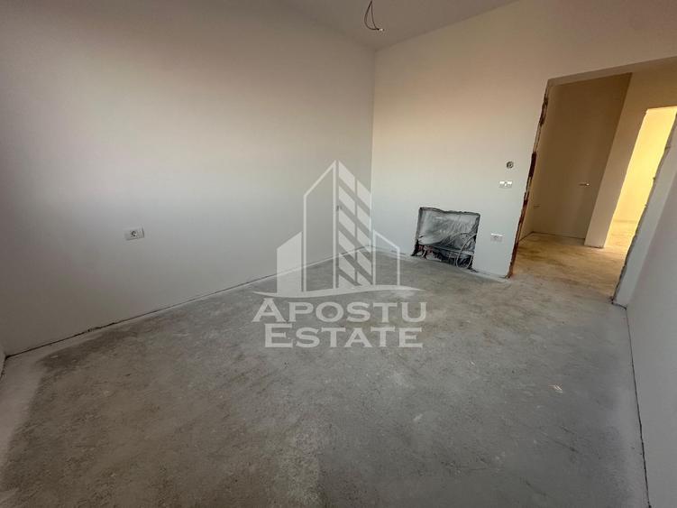 Duplex cu 4 camere cu Canalizare în Giroc