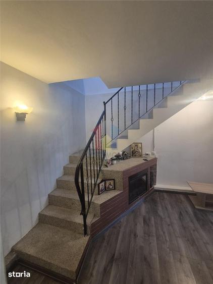 Casă cu 5 camere cu Teren 200 Mp în Școlilor