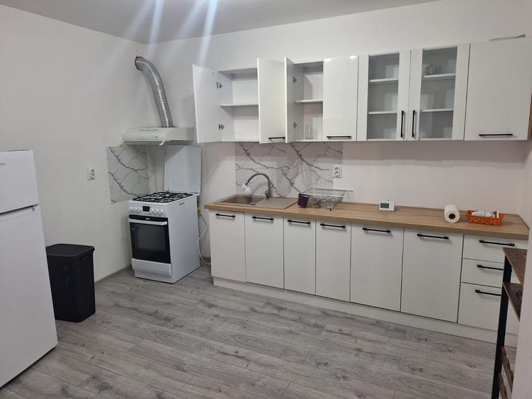 Casă cu 3 camere cu Teren 384 Mp în Central