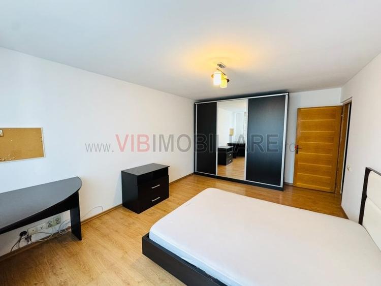 Apartament cu 3 camere semidecomandat în Militari
