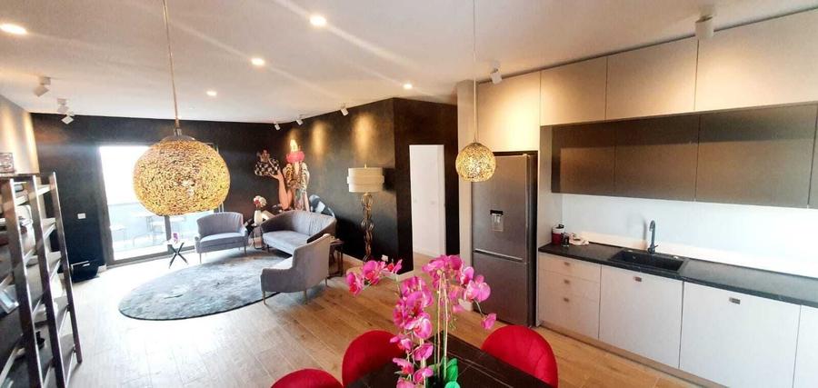 Penthouse cu 3 camere decomandat în Dacia