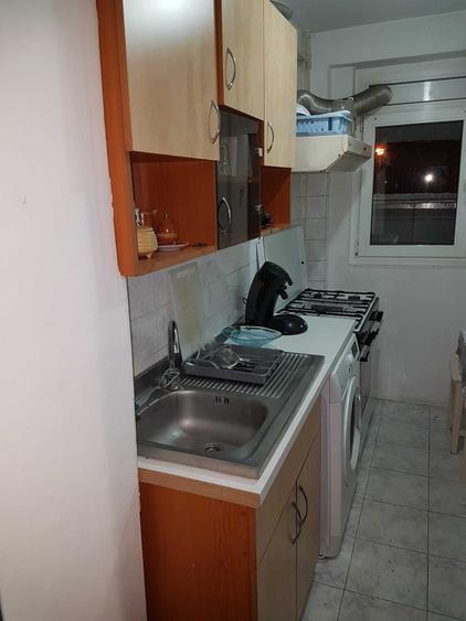 Apartament cu 2 camere decomandat în Ghencea