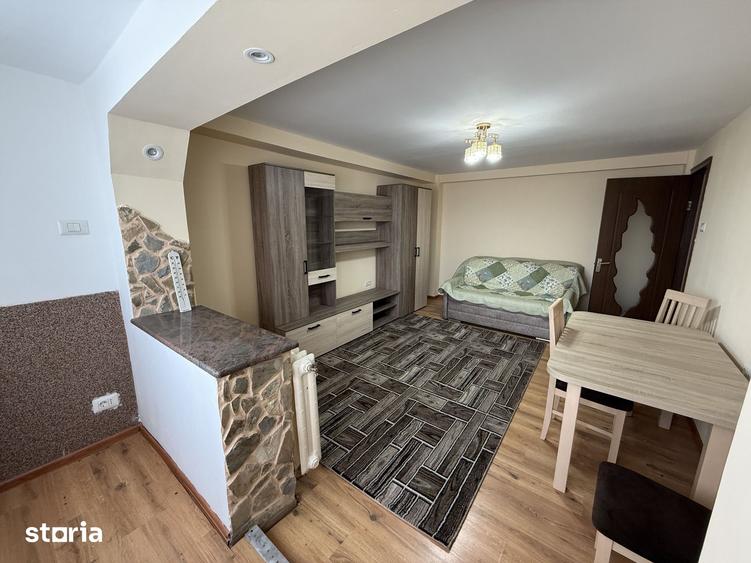 Apartament cu 2 camere, mobilat în Central