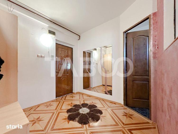 Apartament cu 3 camere decomandat în Mihai Viteazul