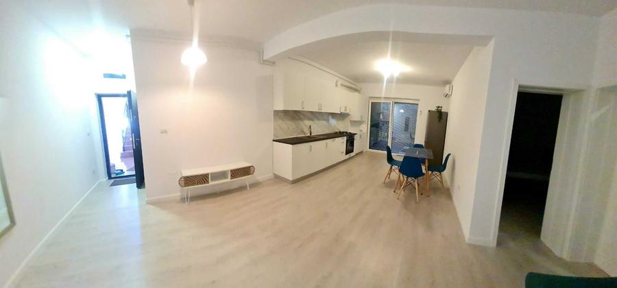 Apartament cu 2 camere semidecomandat în Dumbrăvița