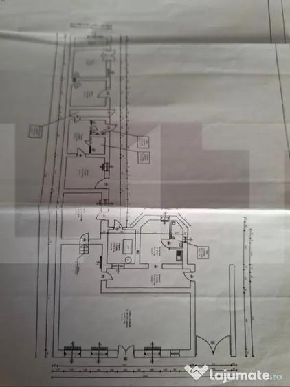 Casă cu 7 camere cu Teren 760 Mp în Central