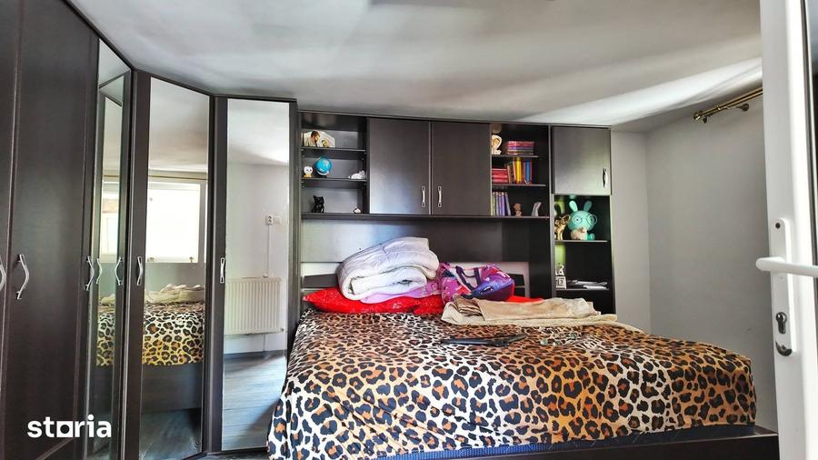 Casă cu 3 camere cu Teren 400 Mp în Central