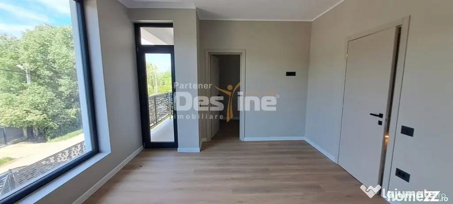 Casă cu 4 camere cu Teren 500 Mp în Vișani