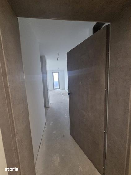 Apartament cu 3 camere în Între Lacuri