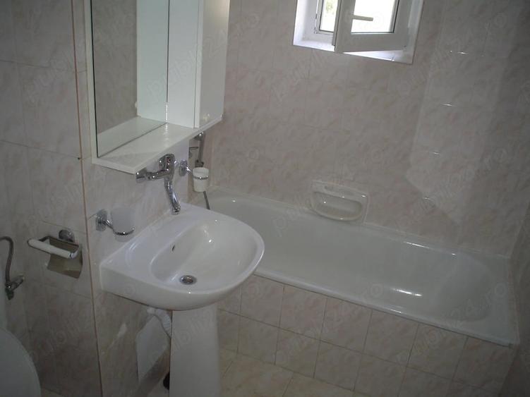 Apartament cu 2 camere decomandat în Cetății
