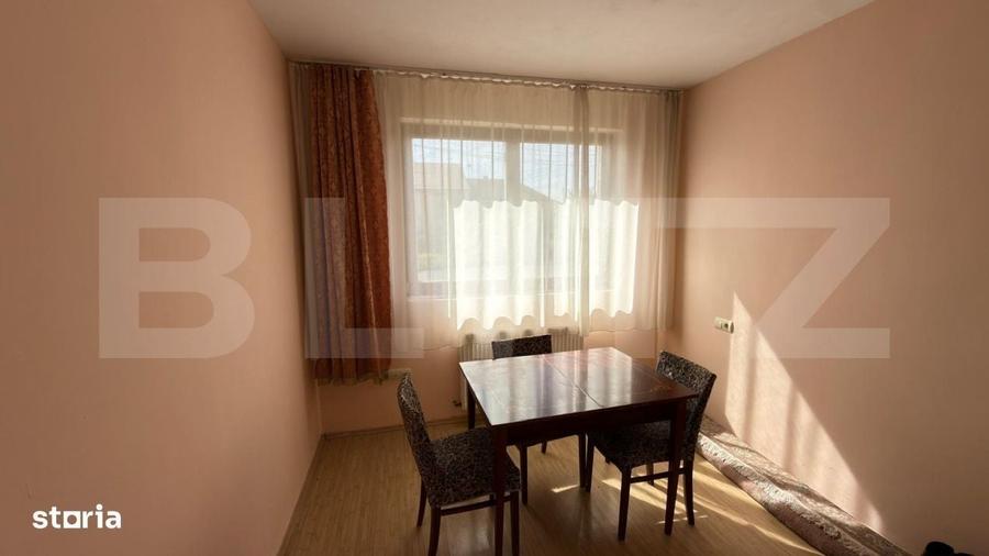 Apartament cu 3 camere în Careiului