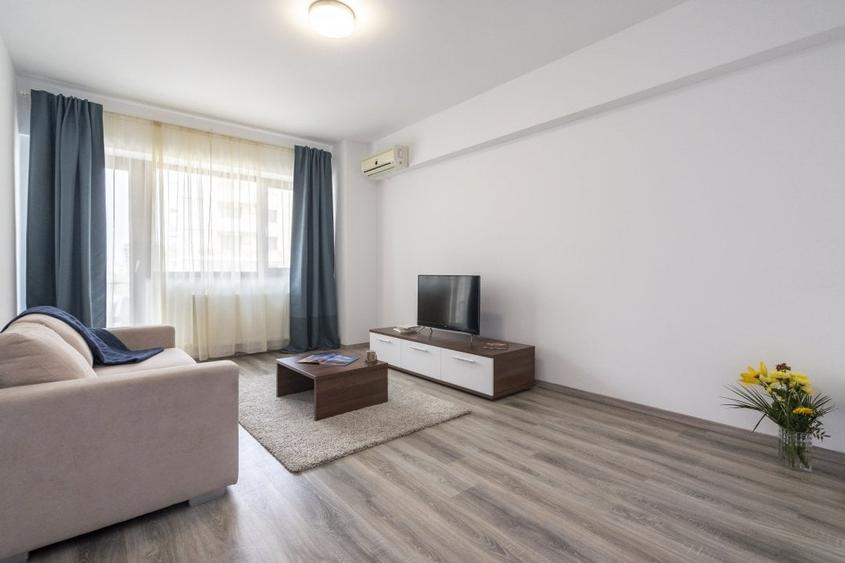 Apartament cu 2 camere semidecomandat, mobilat în Mihai Bravu