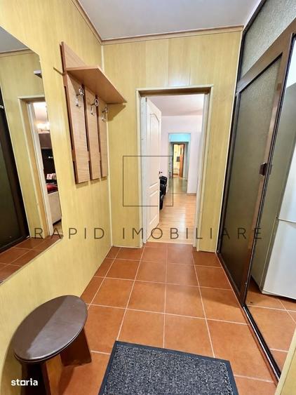 Apartament cu 3 camere semidecomandat în Țiglina 3